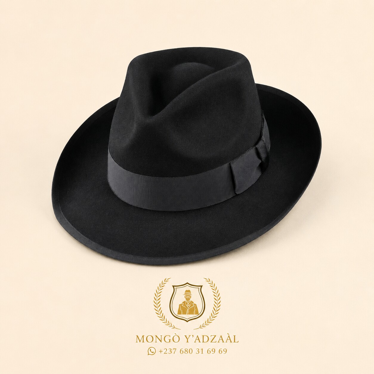 Chapeau fédora noir, vue produit rapprochée, modèle FD-06