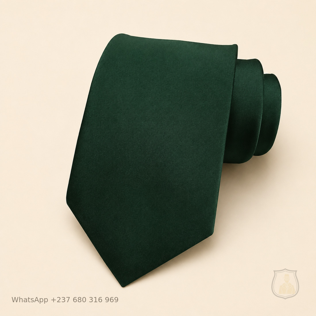 Cravate unie Vert profond, modèle GM-08
