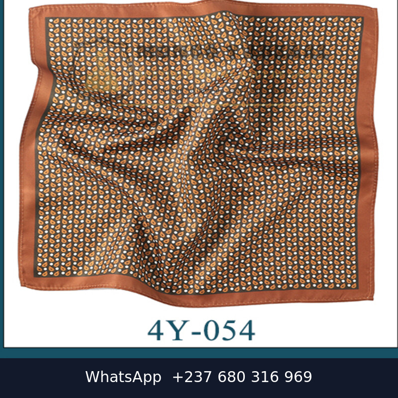 Pochette de costume, modèle 4Y-054