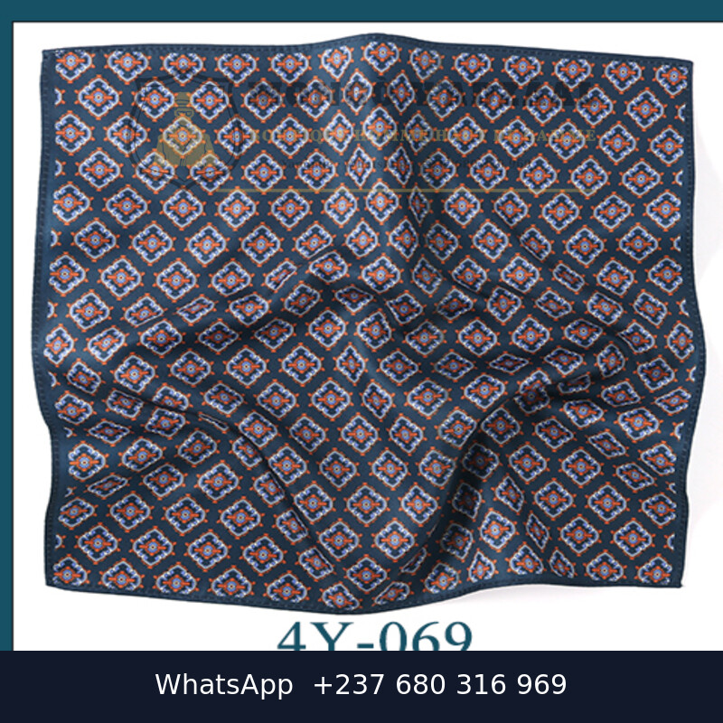 Pochette de costume, modèle 4Y-069