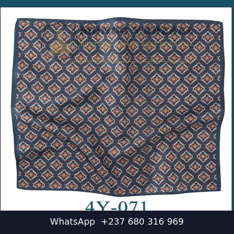 Pochette de costume, modèle 4Y-071