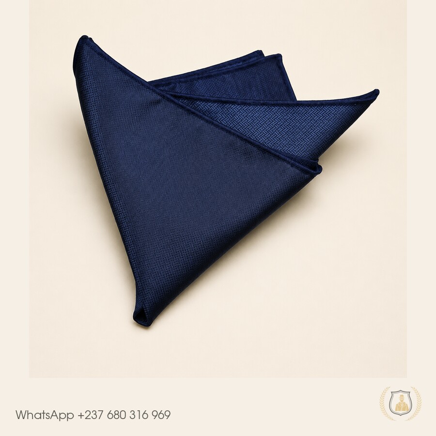 Pochette de costume bleu marine, modèle PC-007